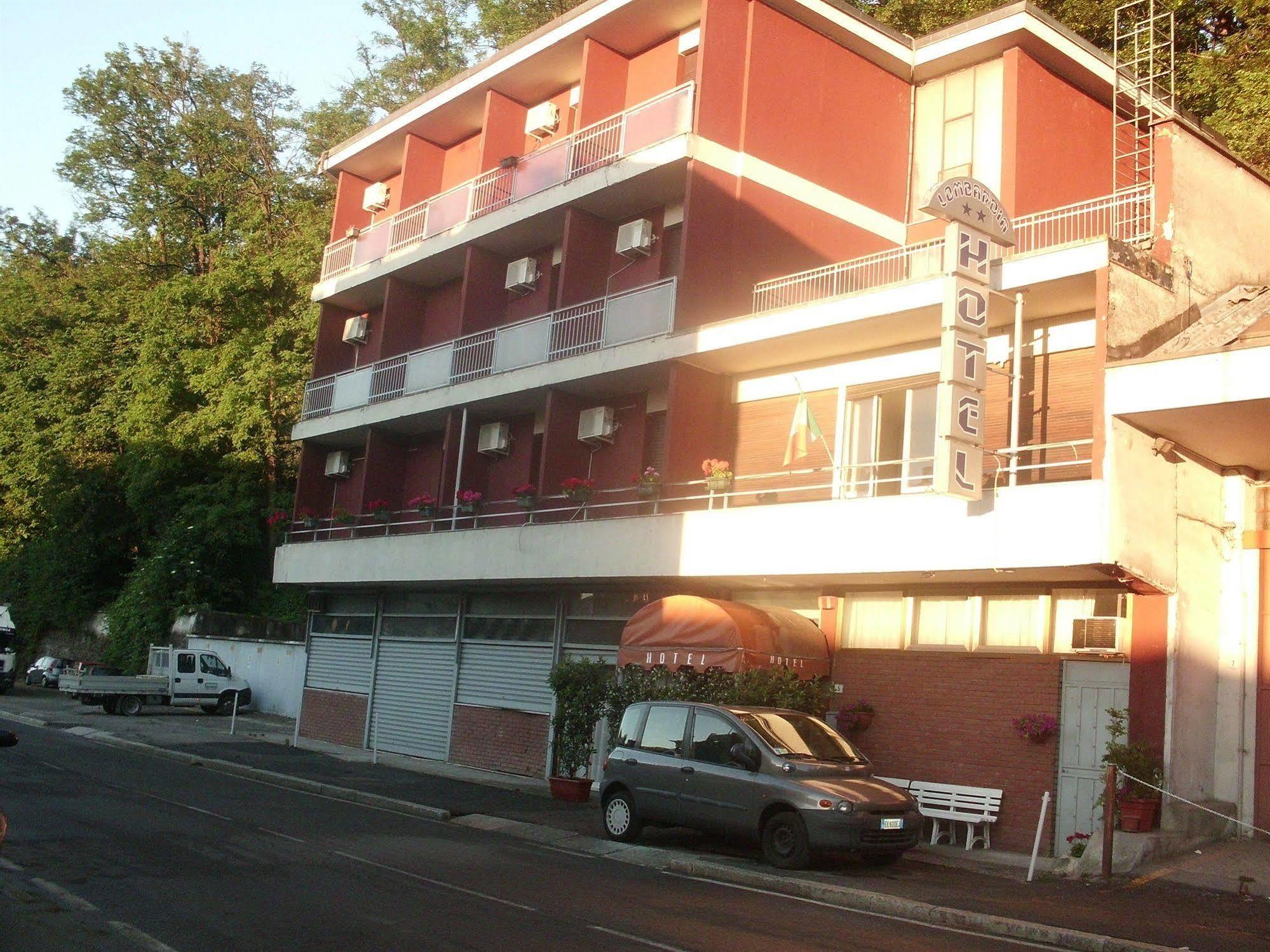 Hotel Lombardia Seveso Exteriör bild